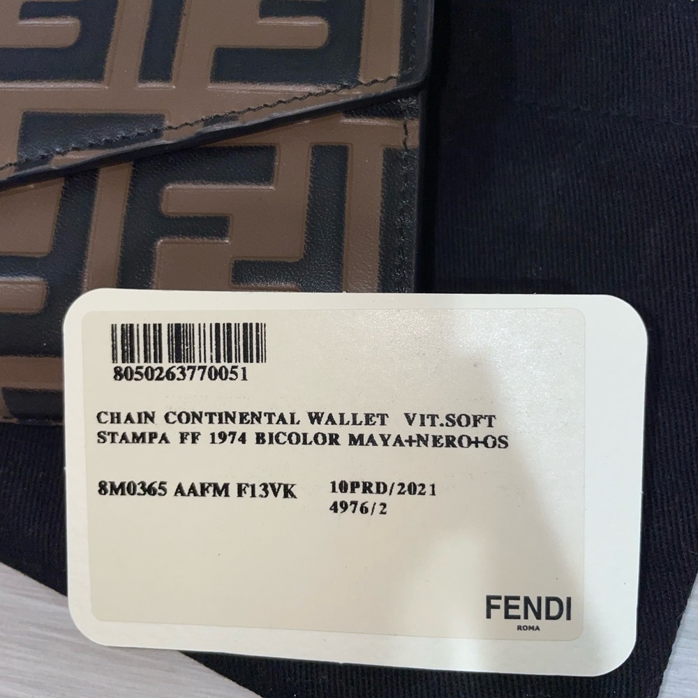 Fendi Continental WOC BNWT - Picture 2 of 6